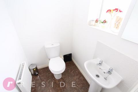 10 Avoncliffe Close, Rochdale, OL11 2LU
