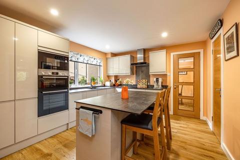 28 Barr Road, Galashiels, TD1 3HX
