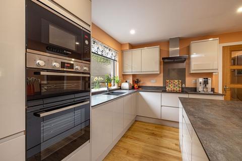 28 Barr Road, Galashiels, TD1 3HX