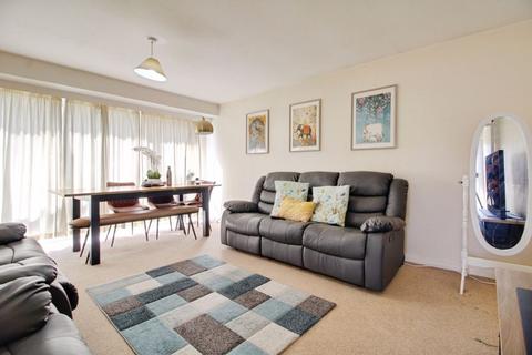 1 bedroom detached bungalow for sale, Cranleigh Close, Cambridge CB2