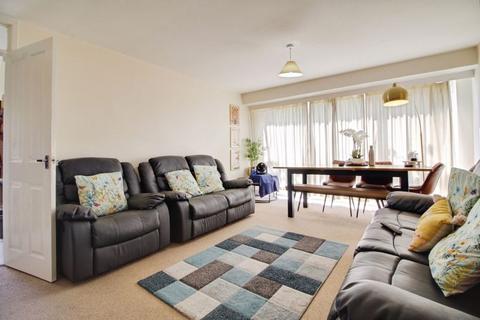 1 bedroom detached bungalow for sale, Cranleigh Close, Cambridge CB2