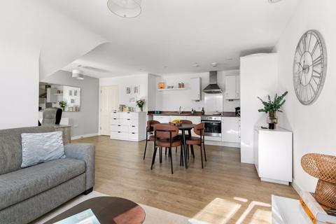 1 bedroom apartment for sale, Molesey Road, Hersham