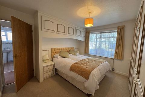 undefined, ALVESTON, NR BRISTOL