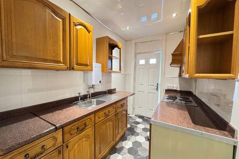 1 bedroom apartment to rent, Chorley New Road, Bolton * AVAILABLE NOW *