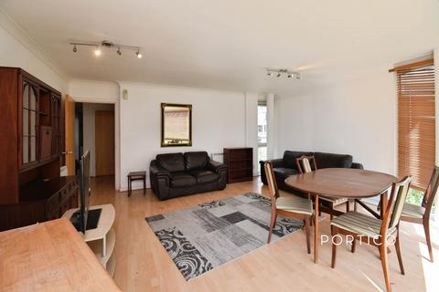 2 bedroom apartment to rent, Boardwalk Place, E14 5SH