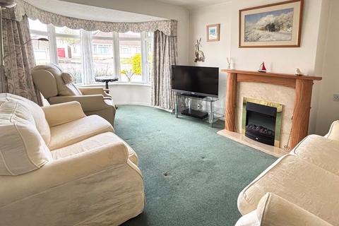 2 bedroom semi-detached bungalow for sale, Beechcroft Road, Longlevens, Gloucester