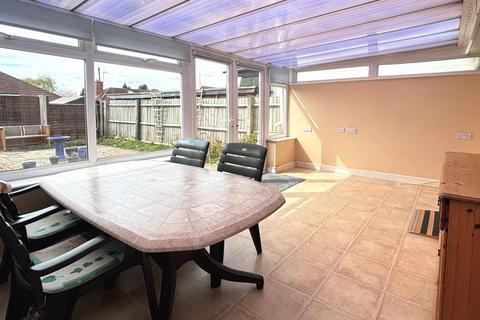 2 bedroom semi-detached bungalow for sale, Beechcroft Road, Longlevens, Gloucester