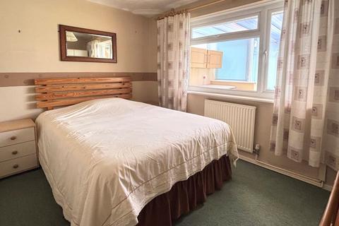 24 Beechcroft Road, Longlevens, Gloucester, GL2 9HF