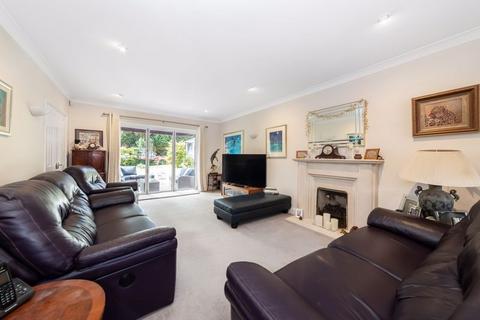 2 Shenfield Close, Coulsdon, CR5 3ER