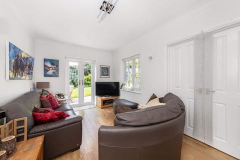 2 Shenfield Close, Coulsdon, CR5 3ER