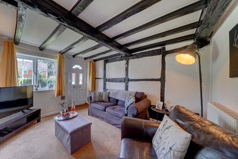 2 bedroom cottage for sale, Worcester Road, Pershore
