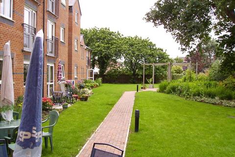 2 bedroom apartment for sale, Allandale Court, Burnham-on-Sea TA8