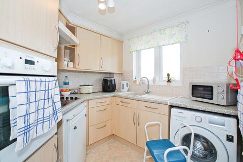 2 bedroom apartment for sale, Allandale Court, Burnham-on-Sea TA8