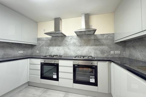 undefined, Bell Road, Hounslow TW3