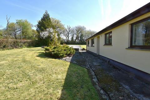 3 bedroom property with land for sale, Salem SA19