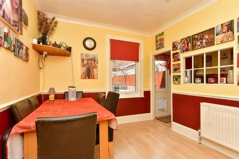2 bedroom terraced house for sale, Nuxley Road, Belvedere DA17