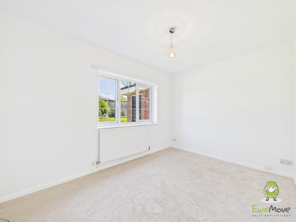 Bedroom 2 Charlotte Thomasson Ewemove Whitchurch a