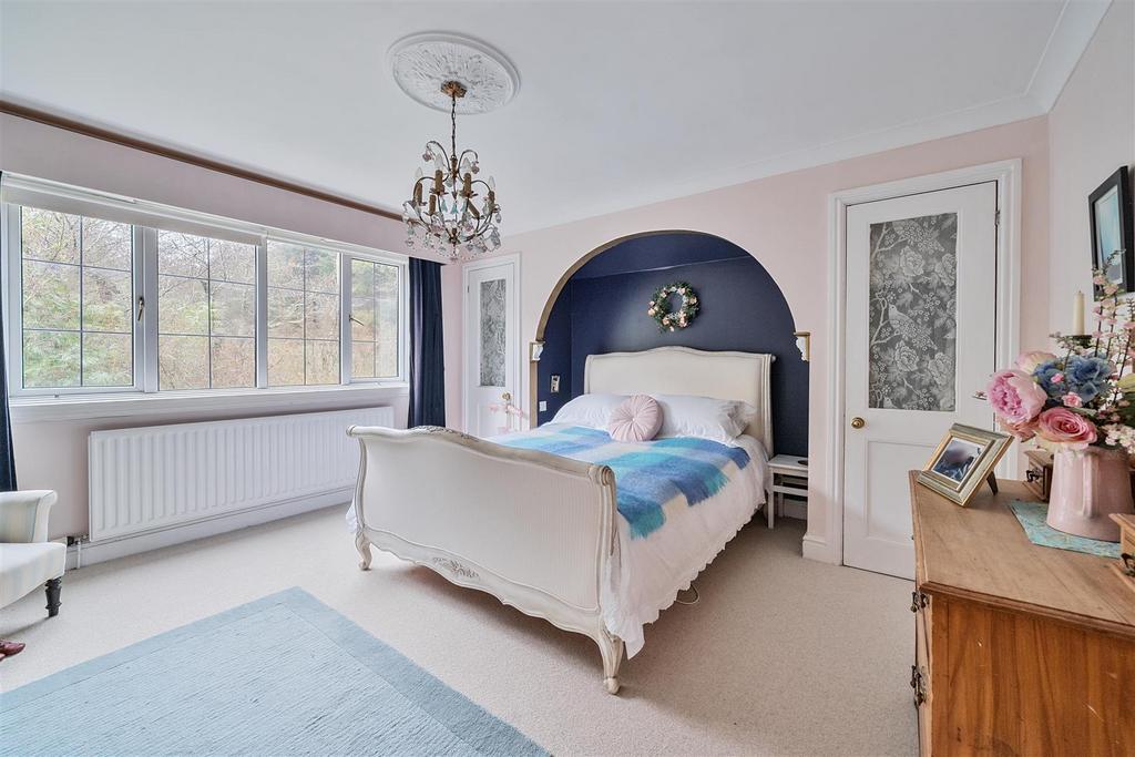 Seasons bedroom.jpg