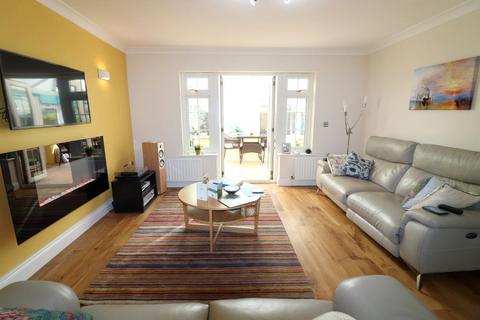 109a Bedford Road, Barton Le Clay, Bedford, MK45 4LP