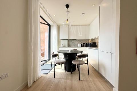 2 bedroom apartment to rent, Leonora House, London SW16