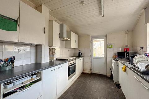 31 Innox Road, Trowbridge, BA14 9AT