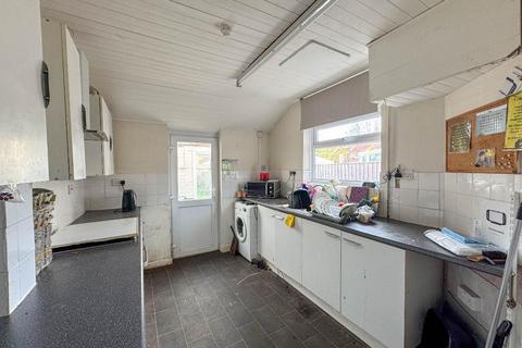 31 Innox Road, Trowbridge, BA14 9AT