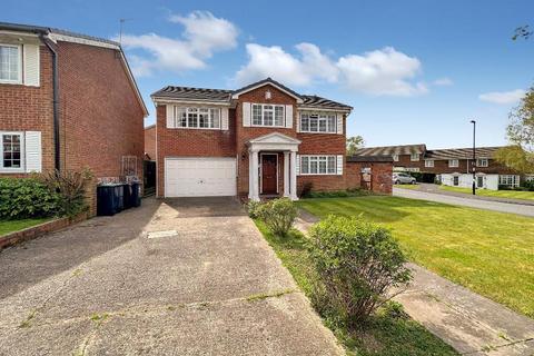 162 Ridge Langley, South Croydon, CR2 0AS