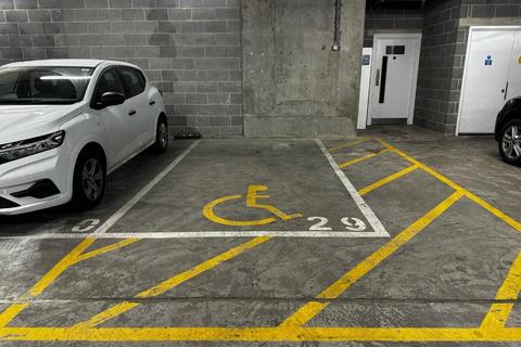 Parking to rent, Water Gardens Square, London, SE16 6RN
