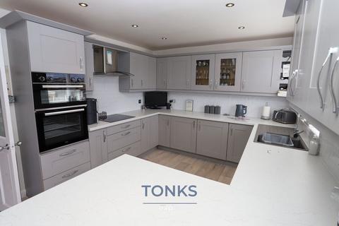 21 Bittern Walk, Brierley Hill, DY5 2PX