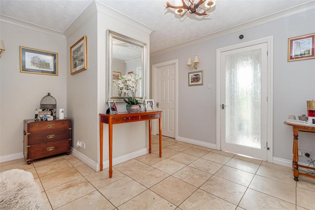 Hallway-2.jpg