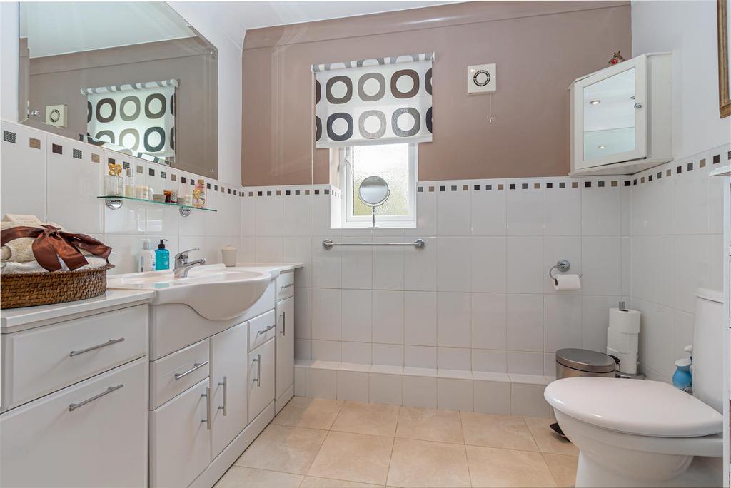 Ensuite-2.jpg