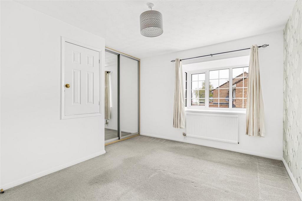 2 52001.jpg