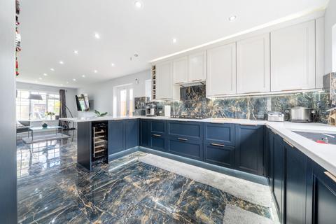 4 bedroom detached house for sale, Conifer Close, Orpington