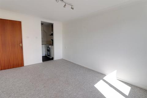 1 bedroom apartment for sale, Market Court, Market Street, Launceston, Cornwall, PL15