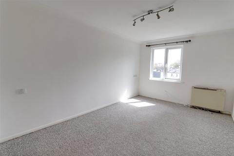 1 bedroom apartment for sale, Market Court, Market Street, Launceston, Cornwall, PL15