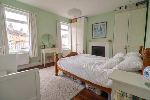 71 Lorne Road, Bath, BA2 3BZ