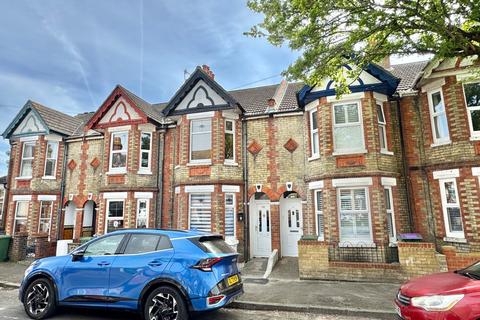 20 Russell Road, Folkestone, CT19 5RJ