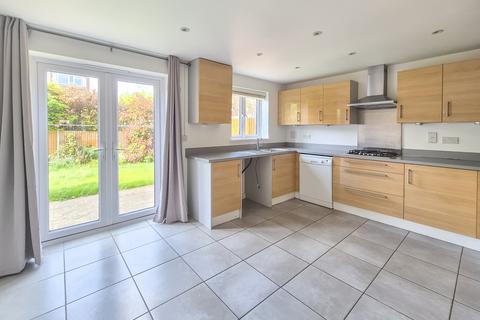 4 bedroom semi-detached house to rent, Tanyard Place, Essex CM20