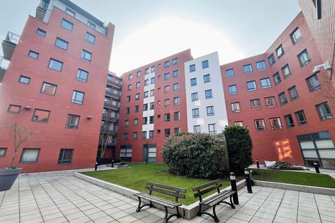 Blantyre Street, Greater Manchester M15