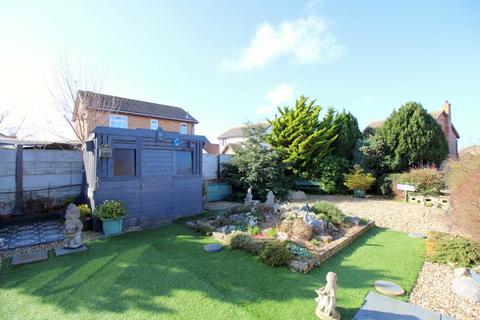 2 bedroom bungalow for sale, Trem Y Bont, Kinmel Bay LL18