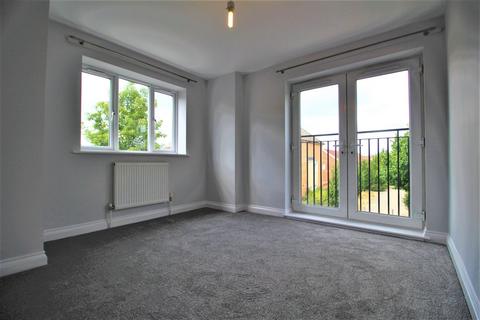 2 bedroom flat to rent, Gemstone Court, Sittingbourne ME10