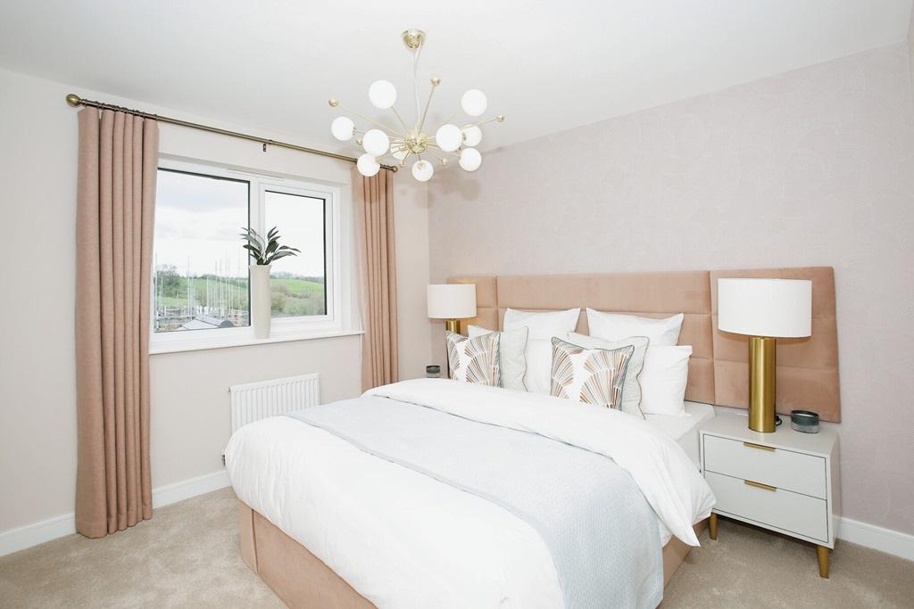Relax and unwind in the king size bedroom