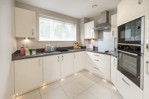 2 bedroom retirement property for sale, Apartment 32 at Twelve Acres Place Palmers Field Avenue, Chichester PO19
