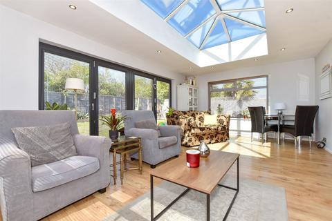 3 bedroom detached bungalow for sale, Vauxhall Avenue, Herne Bay CT6