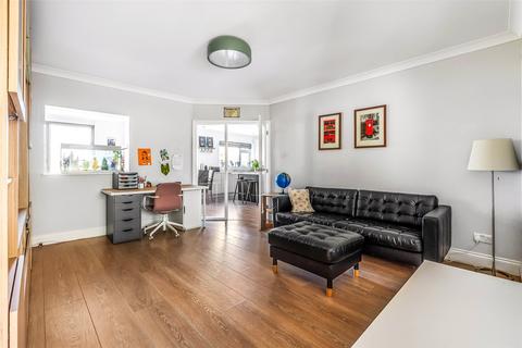 37 Gilmais, Bookham, Leatherhead, KT23 4RP