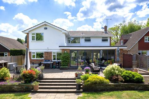 37 Gilmais, Bookham, Leatherhead, KT23 4RP