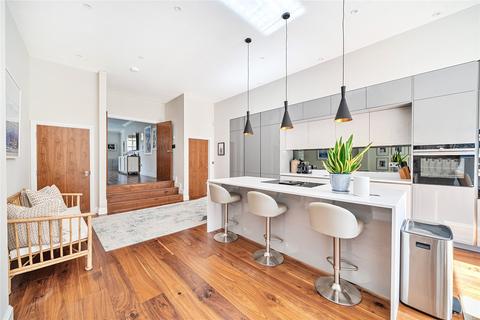 144 Chobham Road, Ascot, SL5 0HU