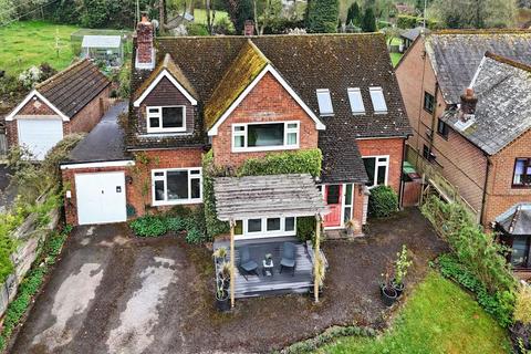 Draycott Green Lane, Ellisfield, Basingstoke, RG25 2QQ