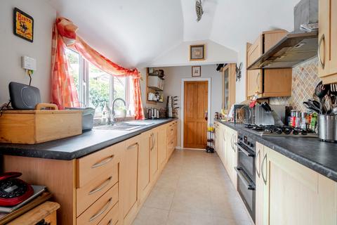 undefined, Woodside Road, Tunbridge Wells