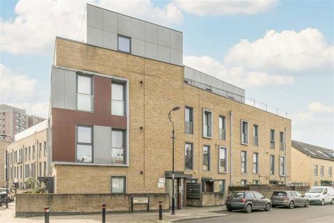 1 bedroom flat to rent, Barlborough Street, London SE14